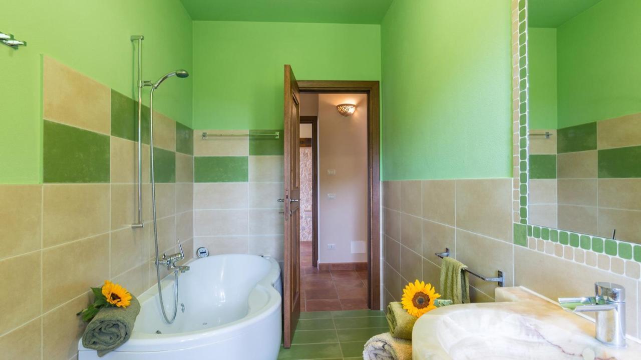Il Casale Del Nonno 8&2 Emma Villas Guardea Luaran gambar